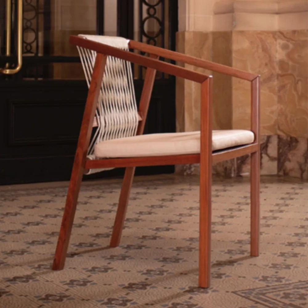 Poltrona Lanati com braços encosto em corda - madeira maciça Jatobá