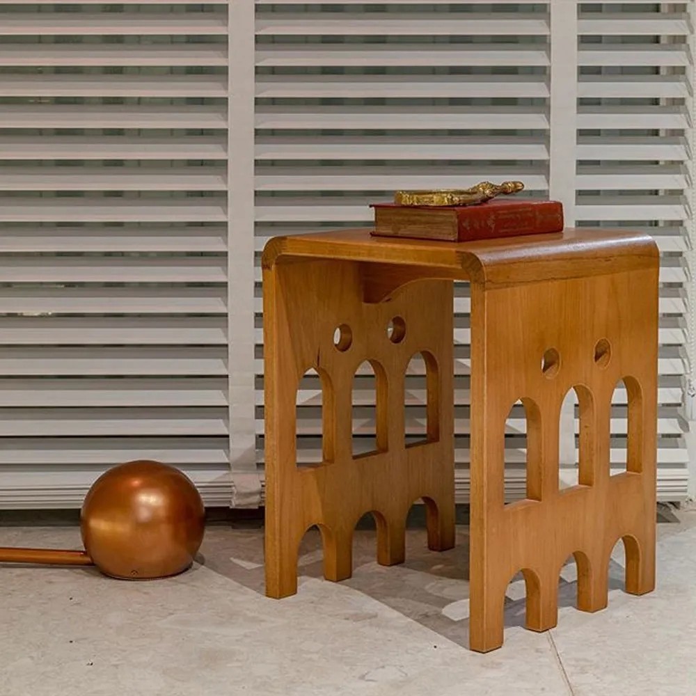 Banco Lapa - Madeira - 1 lugar - 35x45x35 - Design Autoral Brasileiro